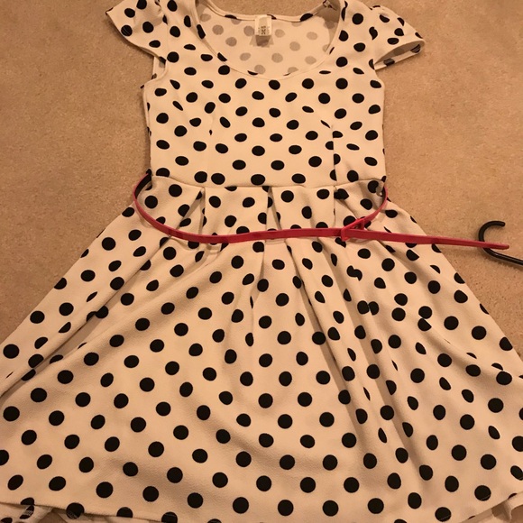 Dress - Picture 1 of 2